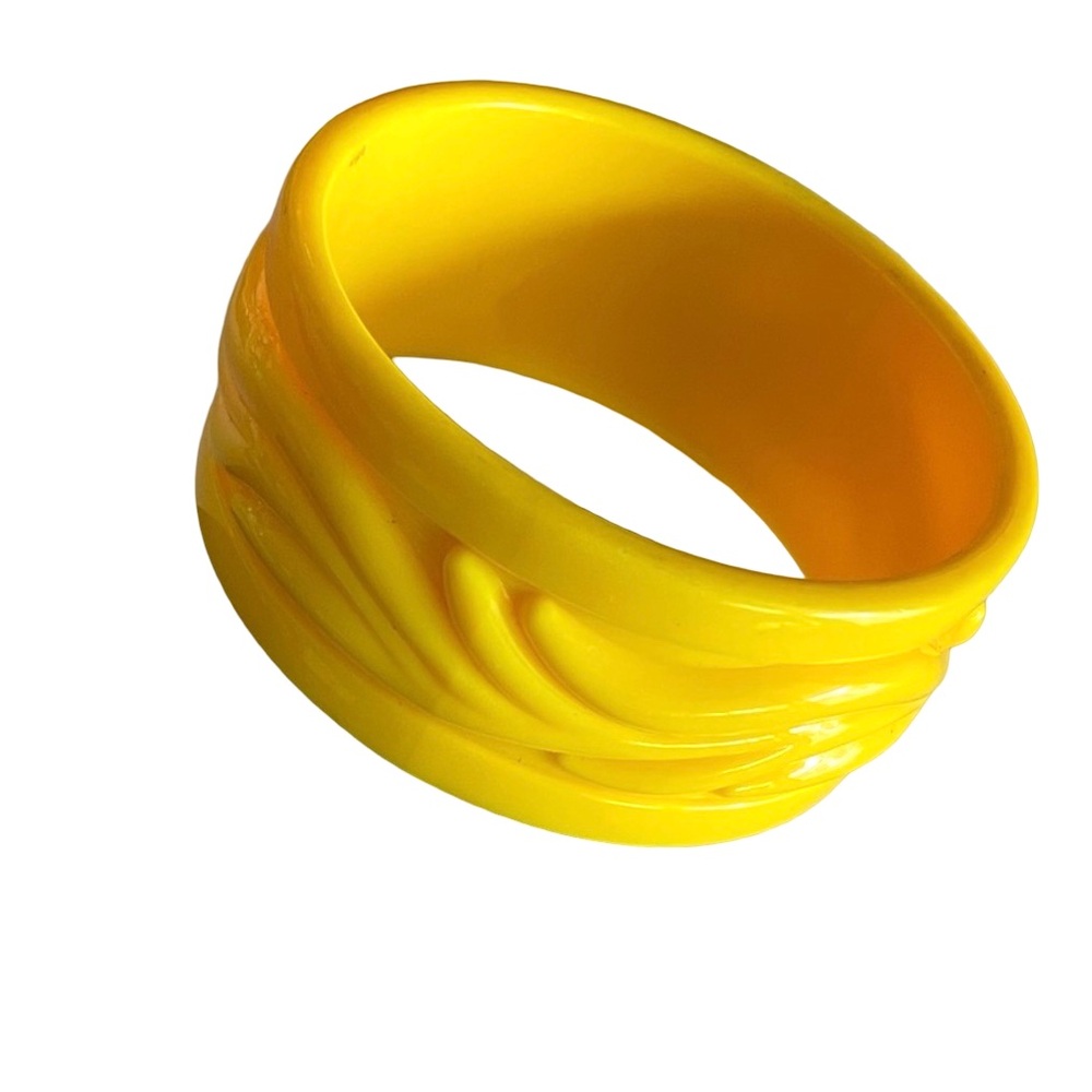 Vintage Yellow Molded Plastic Bangle Bracelet